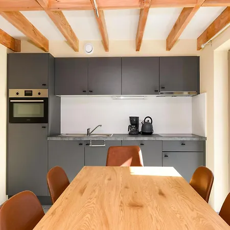 Ferienhaus In Near Beaches